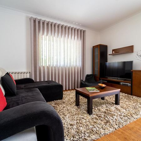 Gondomar Guimaraes - Moradia V3 Com Piscina Natural By House And People Bagian luar foto