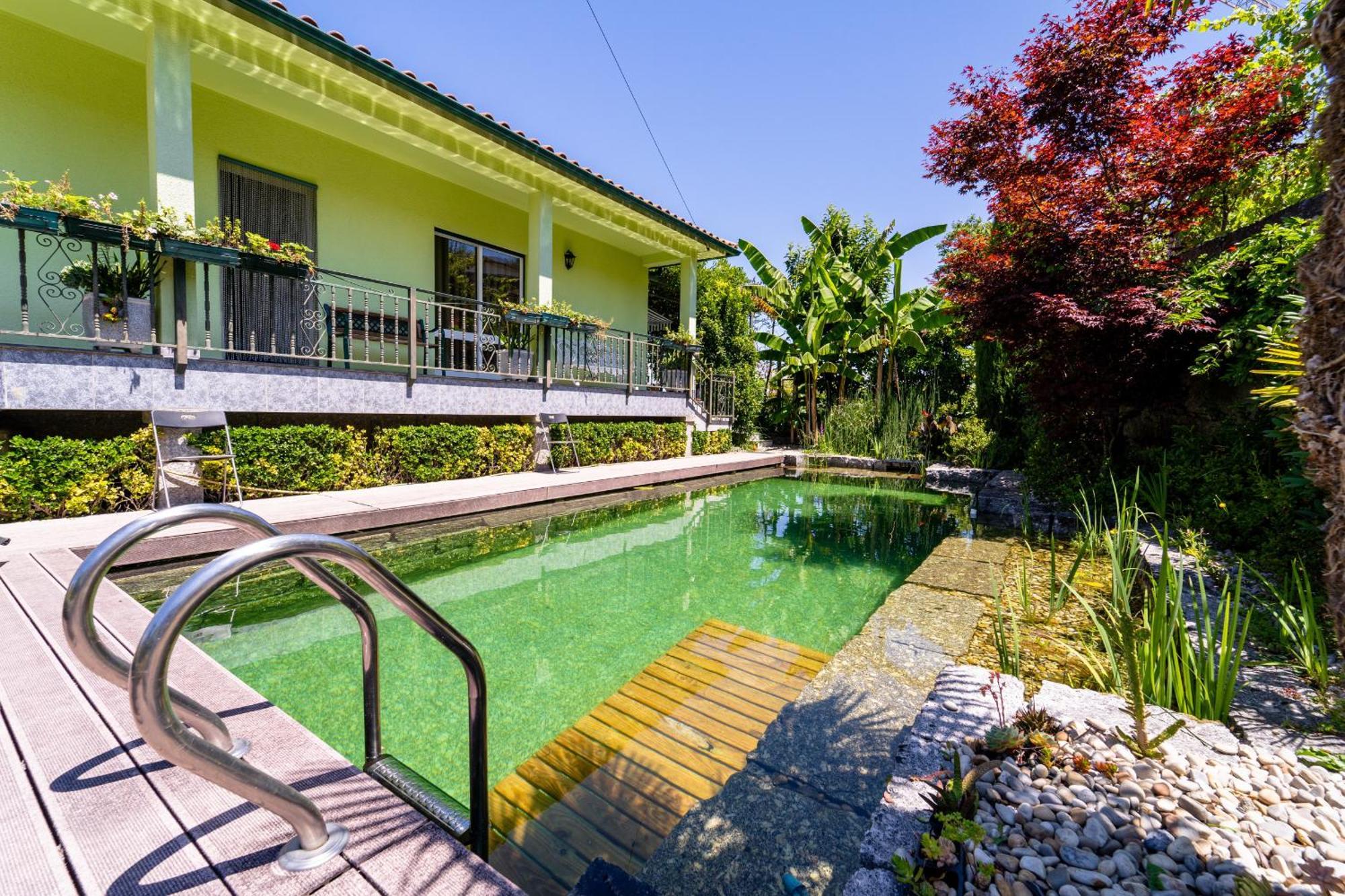 Gondomar Guimaraes - Moradia V3 Com Piscina Natural By House And People Bagian luar foto