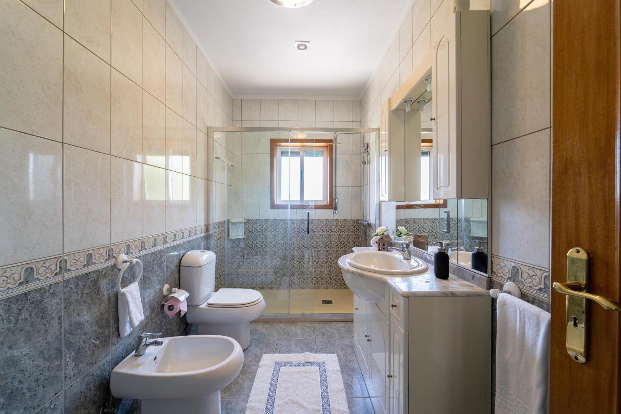 Gondomar Guimaraes - Moradia V3 Com Piscina Natural By House And People Bagian luar foto