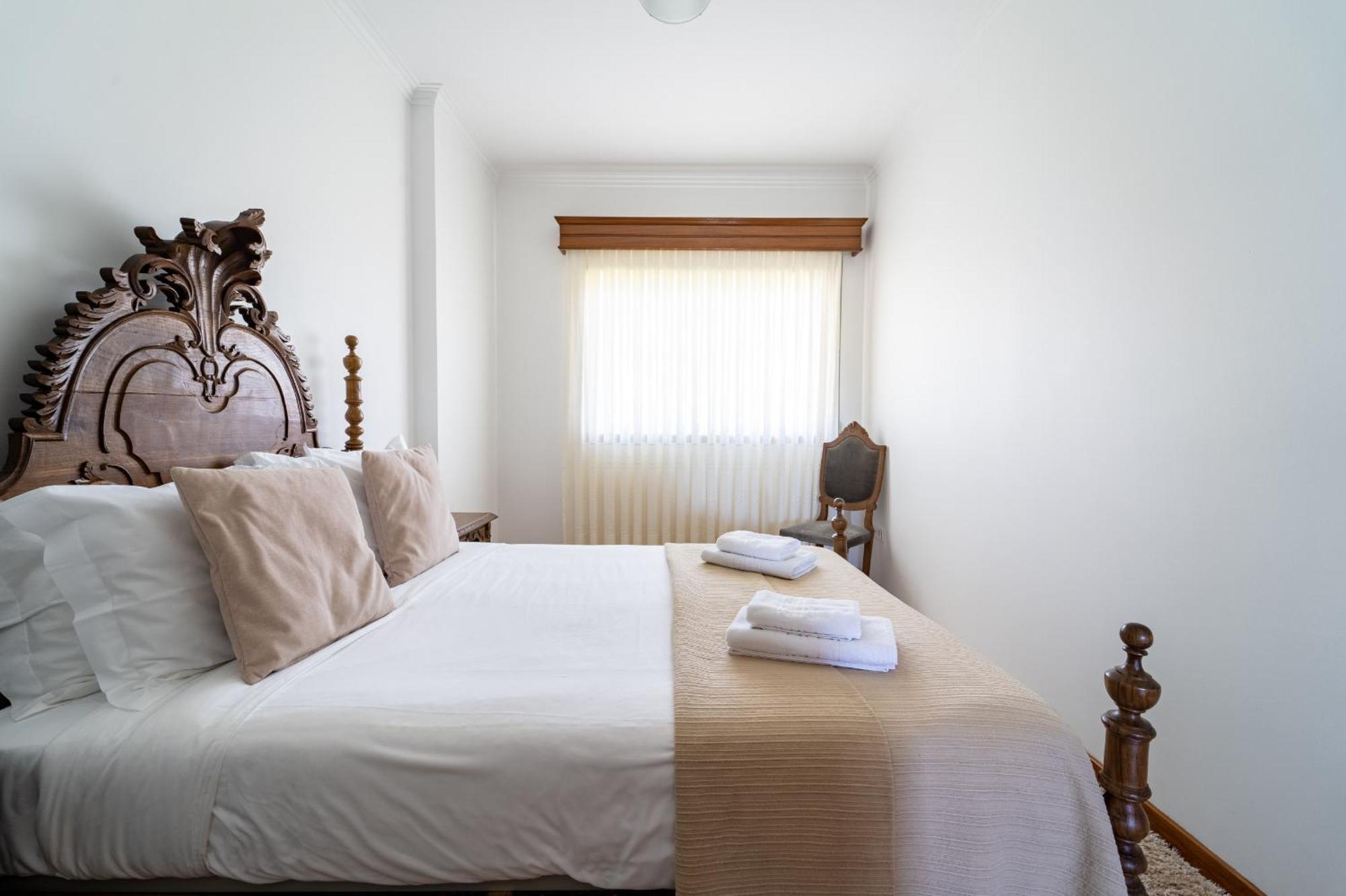 Gondomar Guimaraes - Moradia V3 Com Piscina Natural By House And People Bagian luar foto